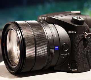 DSC-RX10M4-03