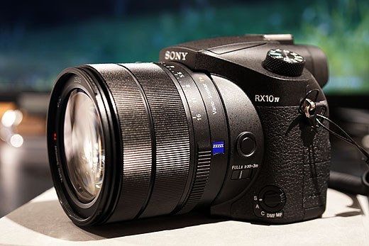 DSC-RX10M4-03