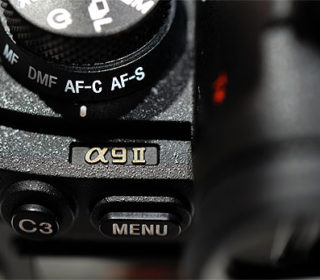 ILCE-9M2_03