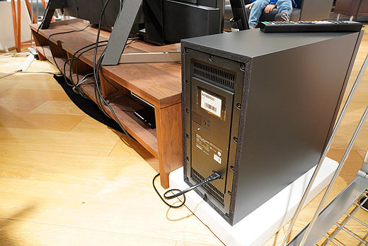 レビュー ドルビーアトモス対応の新型サウンドバー Ht G700 展示機レポート ソニーの新商品レビューを随時更新 ソニーストアのお買い物なら正規e Sony Shop テックスタッフへ