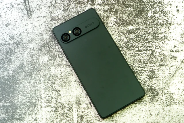 Xperia 10 VII チャコールブラックの納期が5月23日出荷目安になったソニーストア販売状況