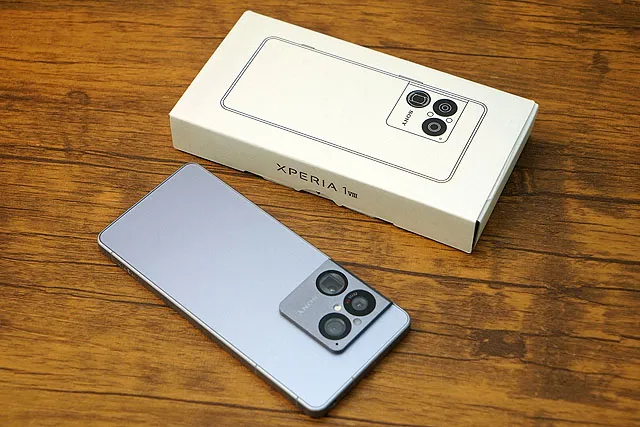 Xperia 1 VIIIの初期設定とおすすめアプリを紹介する記事のアイキャッチ画像