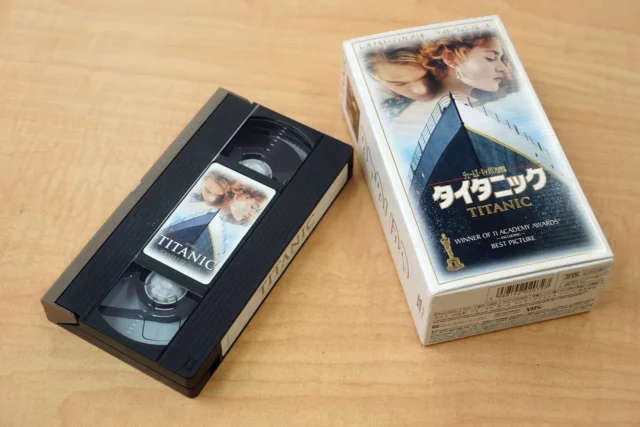 2026年10月24日 ソニーショップ テックスタッフ営業案内。66年前のソニー初テレビTV8-301の映像再生テストとBRAVIA 9 II体験会